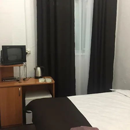 Novotel Hotel 2*